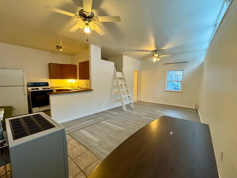 Building Photo - 312 Ruxton Ave