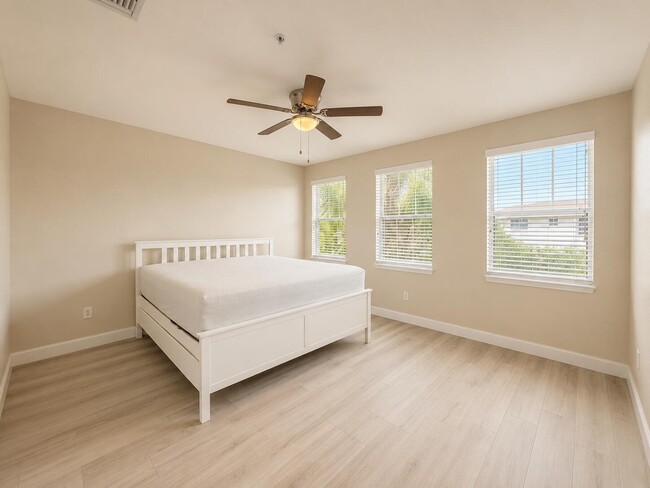 Building Photo - 780 Marina Del Ray Ln