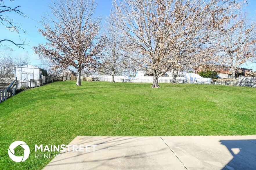 Building Photo - 5861 Falcon View Ln