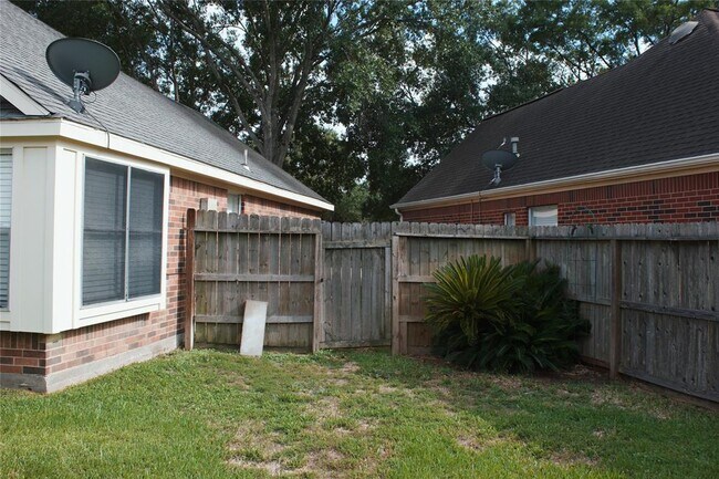 Building Photo - 10806 Sutter Ranch Cir