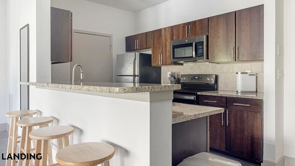 Building Photo - 349 Decatur St. SE