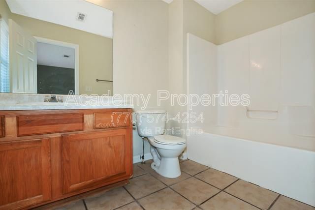 Building Photo - 4152 Park Chase Dr