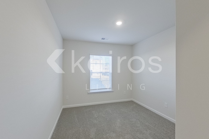 Building Photo - 2191 Banyan Cir