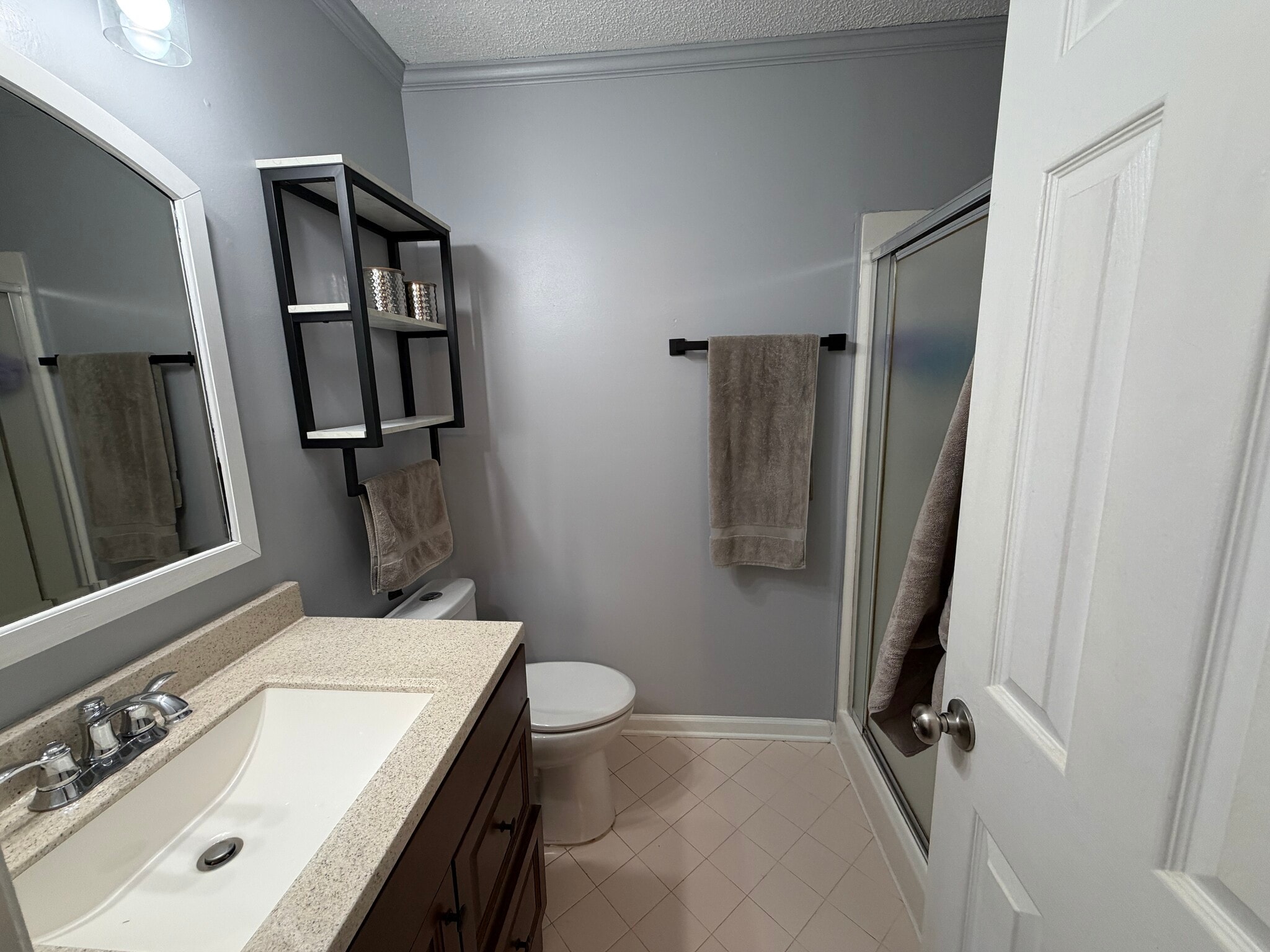 Building Photo - 8731 Stoneface Rd