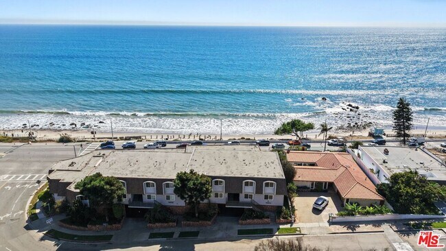 Building Photo - 18004 Coastline Dr