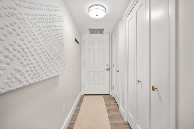 Building Photo - 14-16 Haynes St