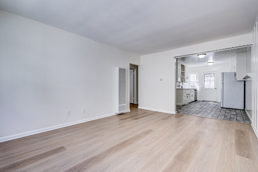 Building Photo - 2312 Grant Ave