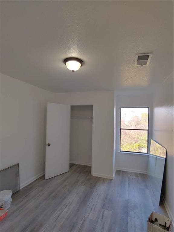 Building Photo - 13353 Water Oak Ln