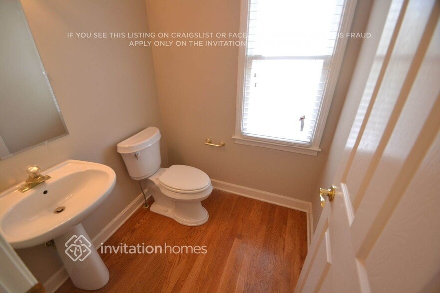 Building Photo - 3205 Christiana Cir