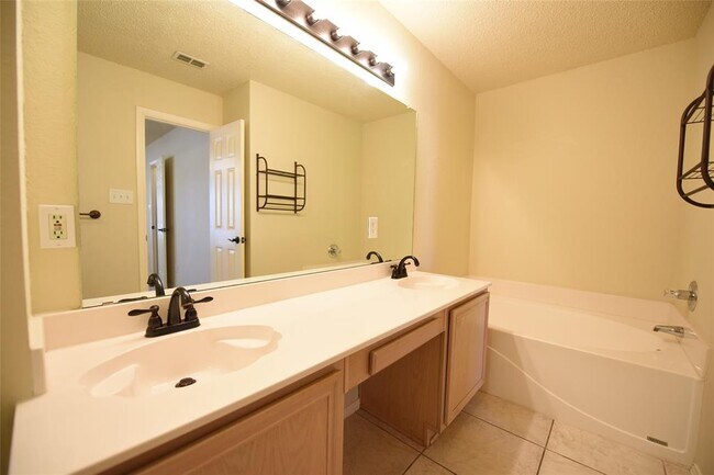 Building Photo - 3117 Fox Meadow Trail