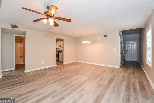 Building Photo - 563 Caloosa Cove SW