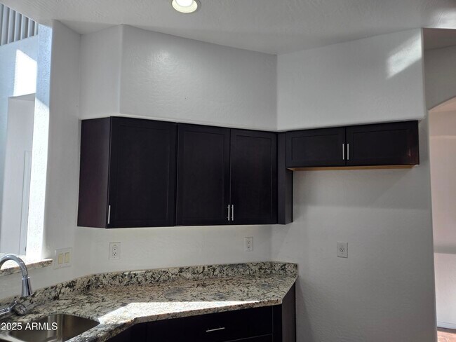 Building Photo - 4321 W Judson Dr