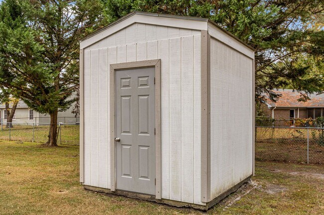 Building Photo - Welcome to Brynn Marr!