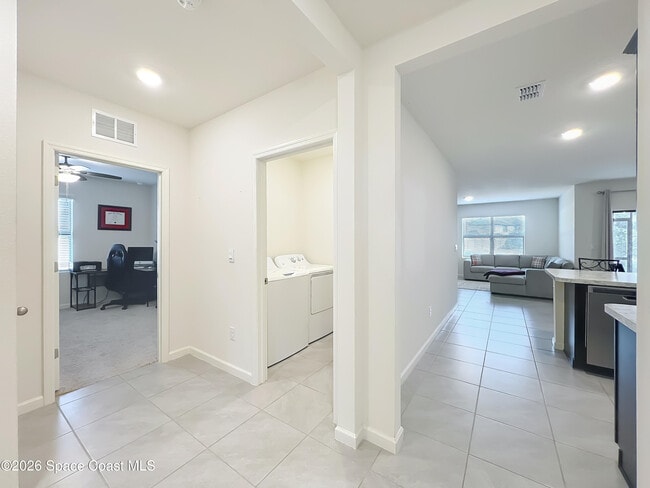 Building Photo - 1839 Morely Dr