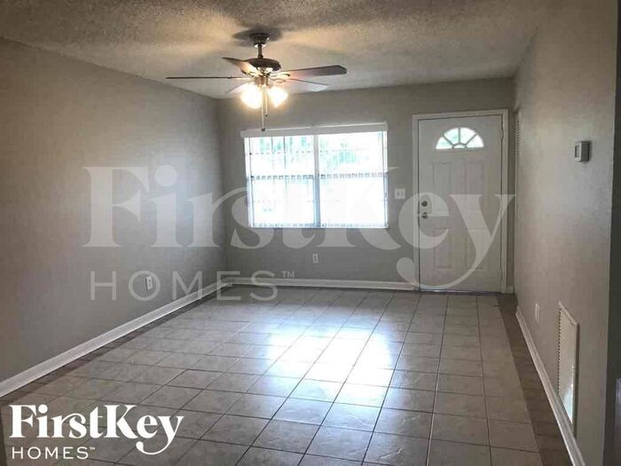 Building Photo - 8275 Jacaranda Ave