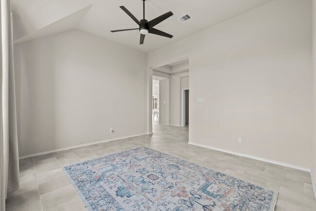 Building Photo - 25402 Kidwiler Dr
