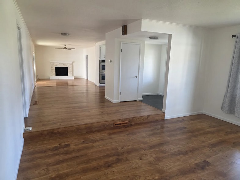 Building Photo - 776 Berkshire Pl