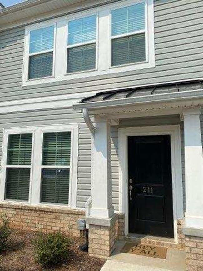 Primary Photo - Great Townhouse downtown Columbia