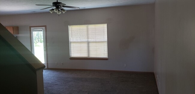 Building Photo - 3867-3871 Ledyard Street