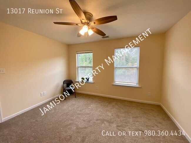 Building Photo - 13017 Reunion St