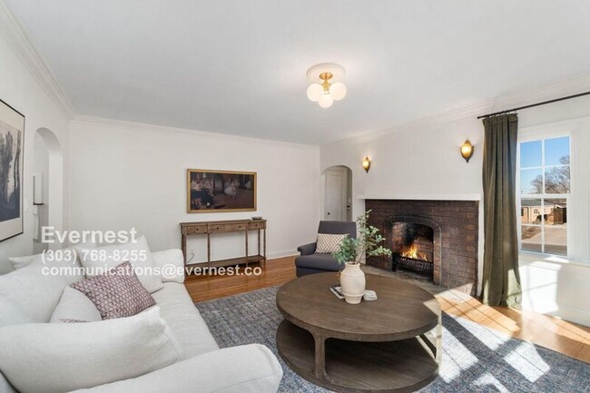 Building Photo - 425 S Alcott St