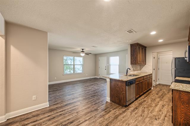 Building Photo - 3216 S Cherry Ln