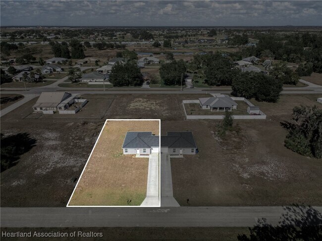 Building Photo - 6303 Red Cedar Rd