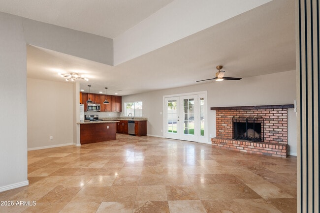 Building Photo - 4916 E Pershing Ave