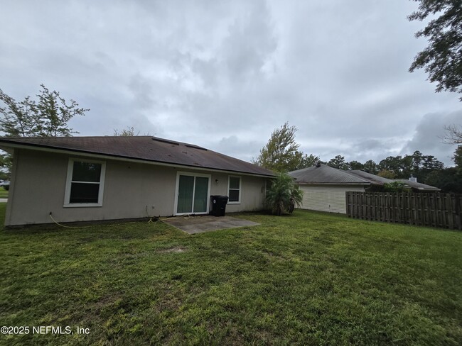 Building Photo - 3904 Hideaway Lane