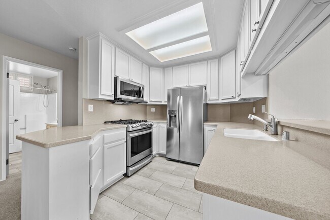 Building Photo - 521 Arbor Dr