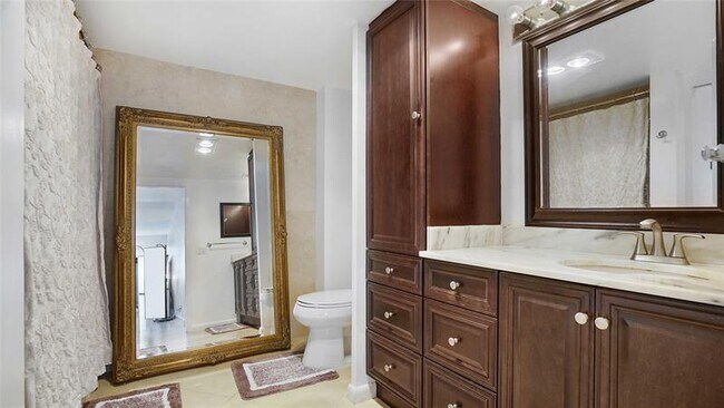 Building Photo - 3430 Galt Ocean Dr