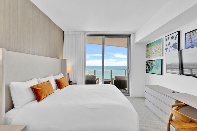 Building Photo - 4011 S Ocean Dr