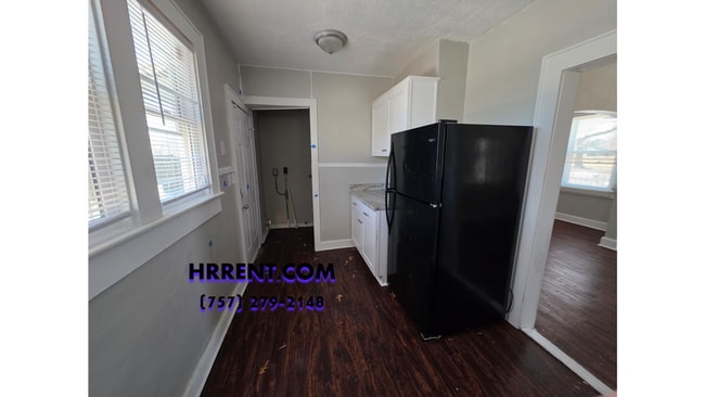 Building Photo - Coming Soon.....Awesome Renovated 4 Bedroom 1.5 Bathroom Single Family Home located in the Westha...