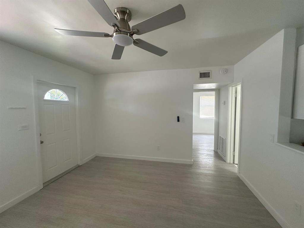 Building Photo - 1754 NE 48th Ct