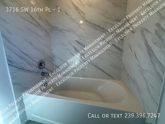 Building Photo - 3716 SW 16th Pl