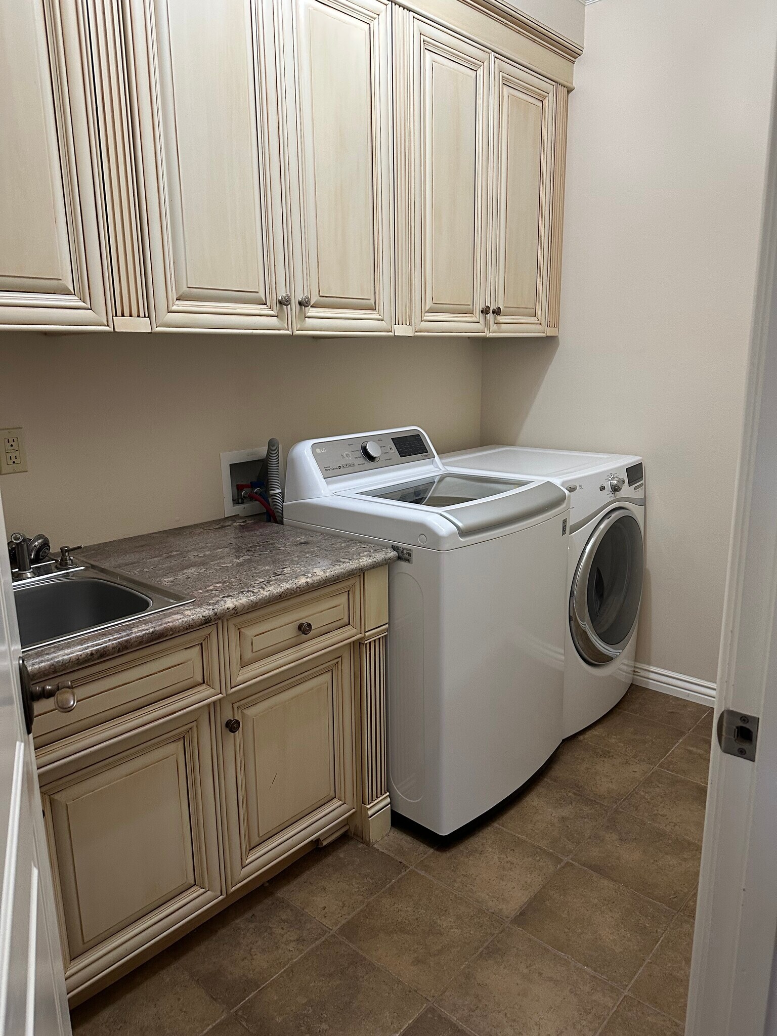 Building Photo - 4760 S Stage Rd