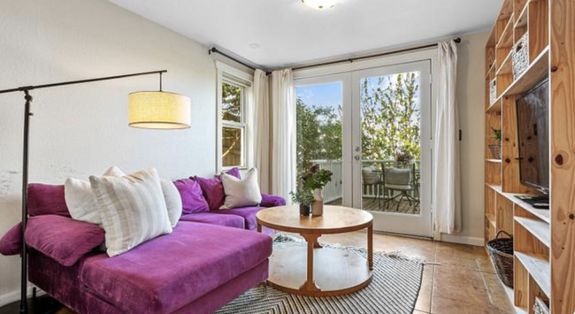 Building Photo - 608 Boulevard