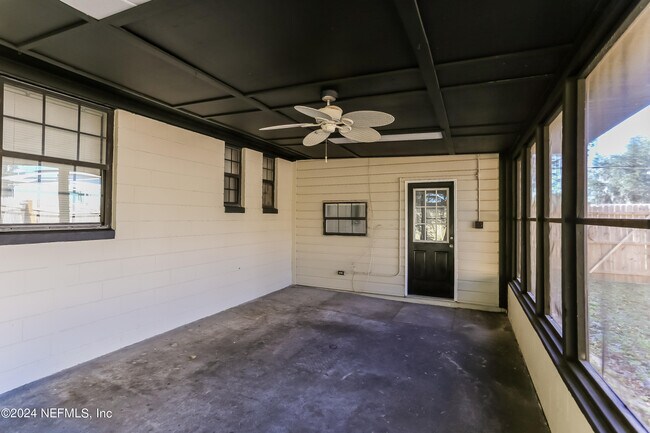 Building Photo - 11251 Andrea Dr