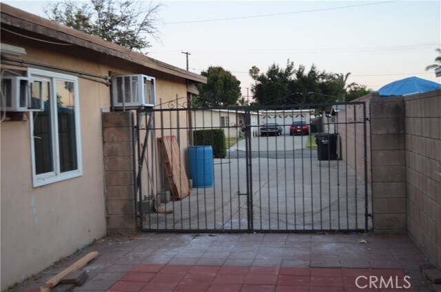 Building Photo - 16227 Clovermead St
