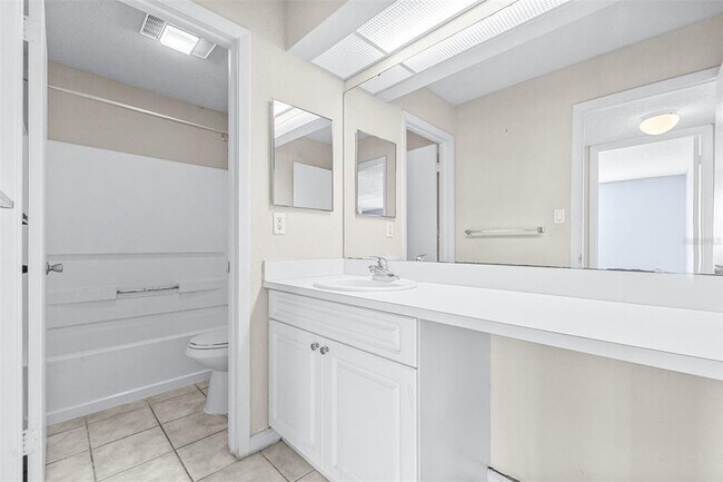 Building Photo - 13287 Arbor Pointe Cir