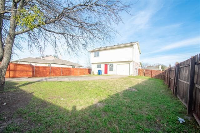 Building Photo - 2703 Clayton Oaks Dr