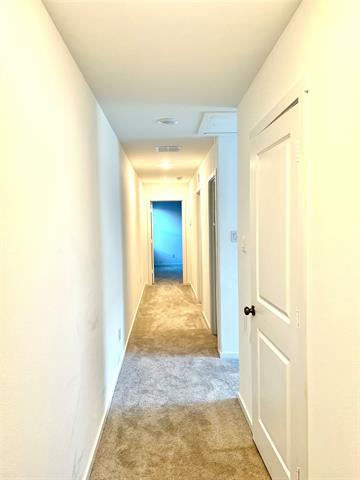 Building Photo - 12140 Thoroughbred Dr