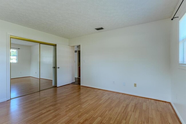 Building Photo - 212 Tennessee Ave