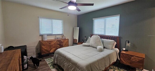 Building Photo - 1823 SE 15th St