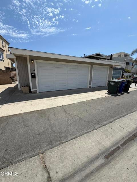 Building Photo - 1164 Shelburn Ln