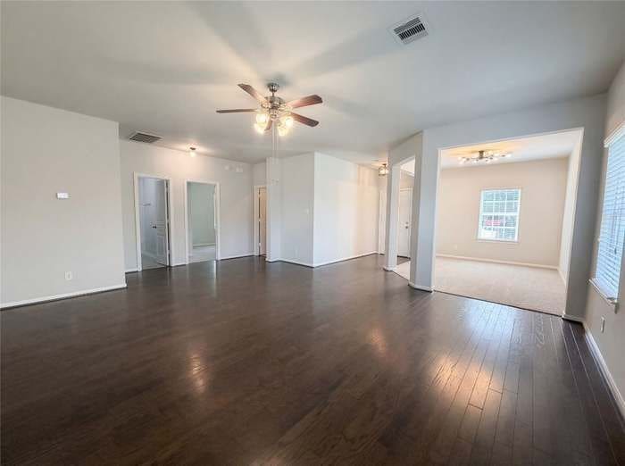 Building Photo - 1038 Cash St