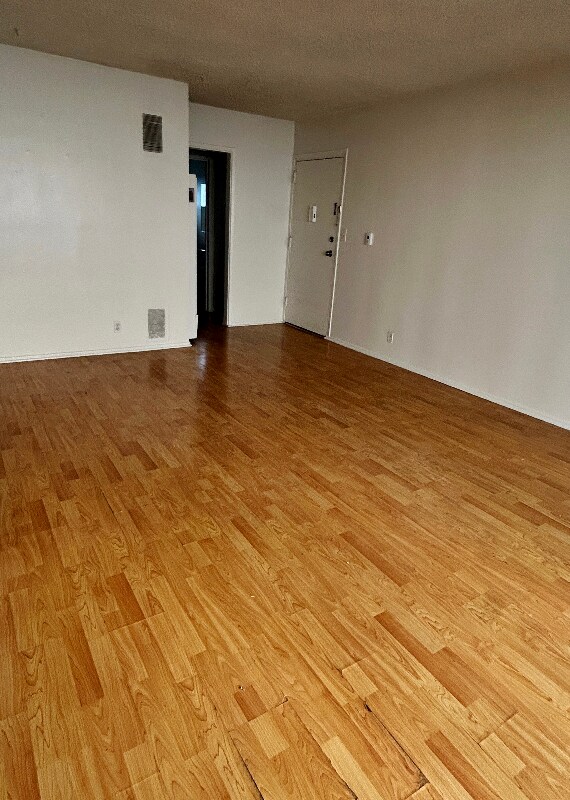 Building Photo - 1538 Detroit St