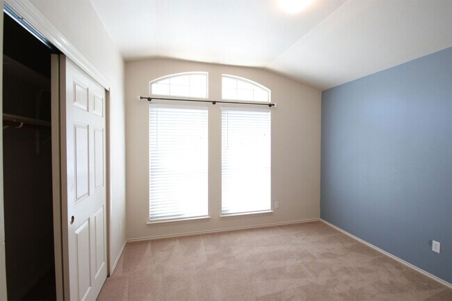 Building Photo - 16516 Fowler Mill Cove