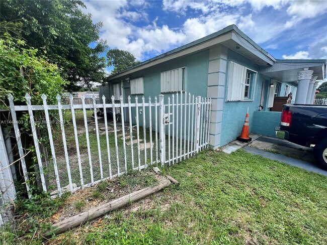 Building Photo - 3421 NW 171st St