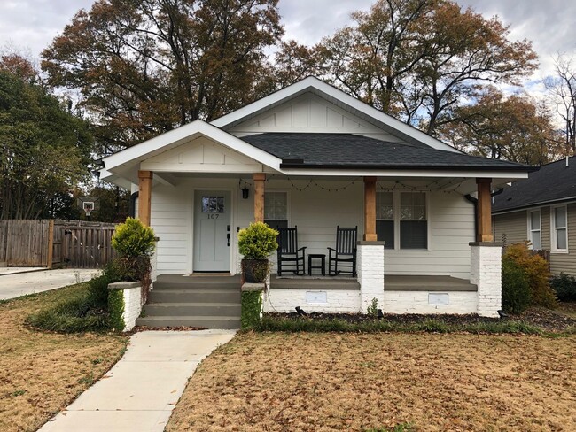 Primary Photo - Greenville - 3 Bd/2Ba, 1400 SF